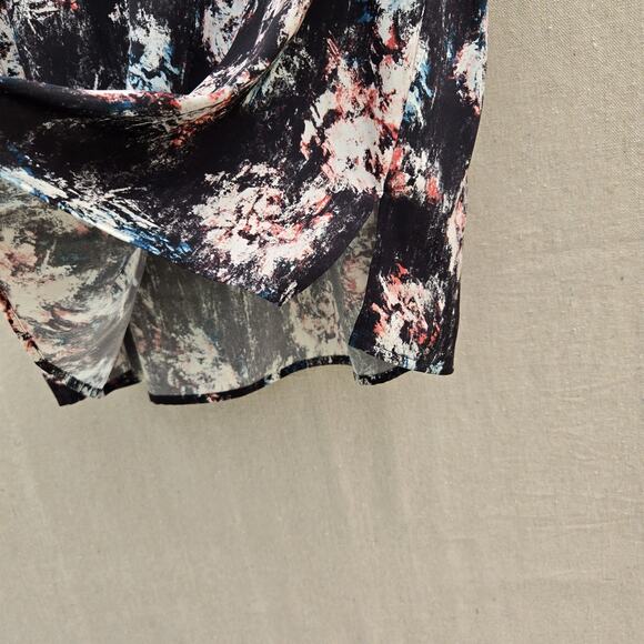 Classiques Entier Sleeveless Silk Top Colorful Abstract Classic Chic Luxe Size S - Picture 4 of 8